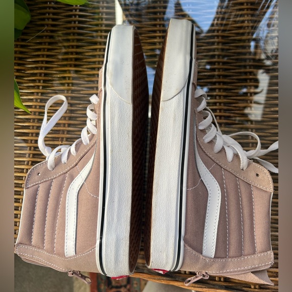 High Top Vans - Picture 5 of 7